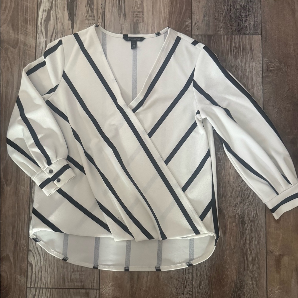 Banana Republic Black and White Wrap Blouse PXS